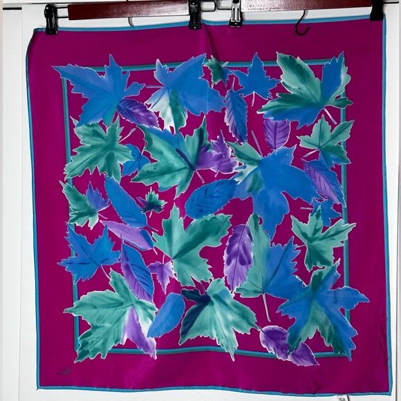 Vintage Vera Neumann Maple Leaf Scarf - Picture 7 of 7